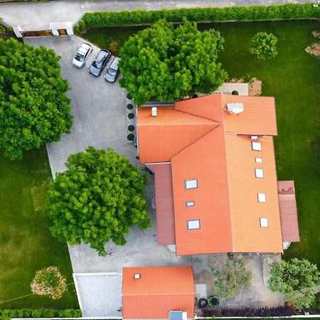 Countryside Luxury Studios Káto Lekhónia Bagian luar foto