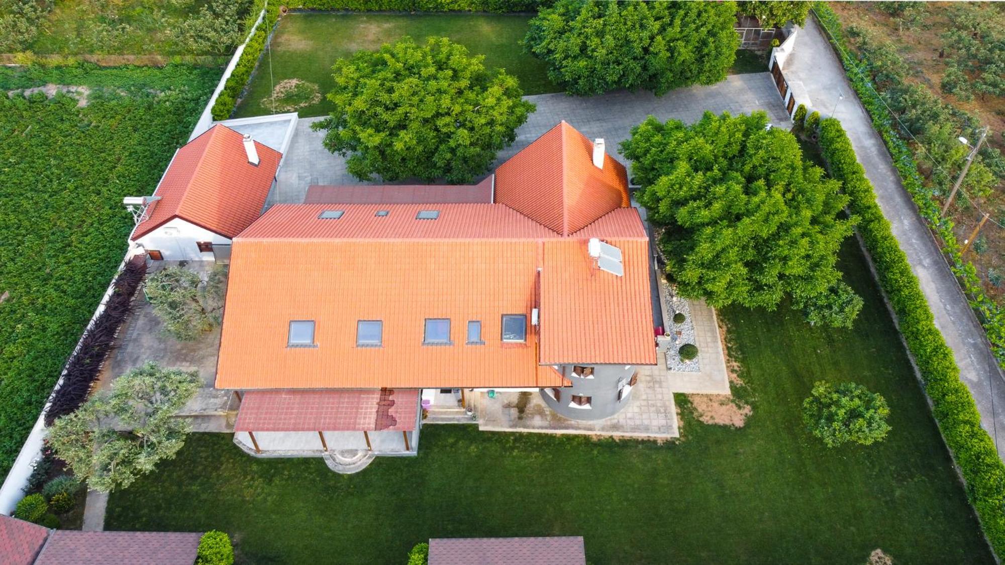 Countryside Luxury Studios Káto Lekhónia Bagian luar foto